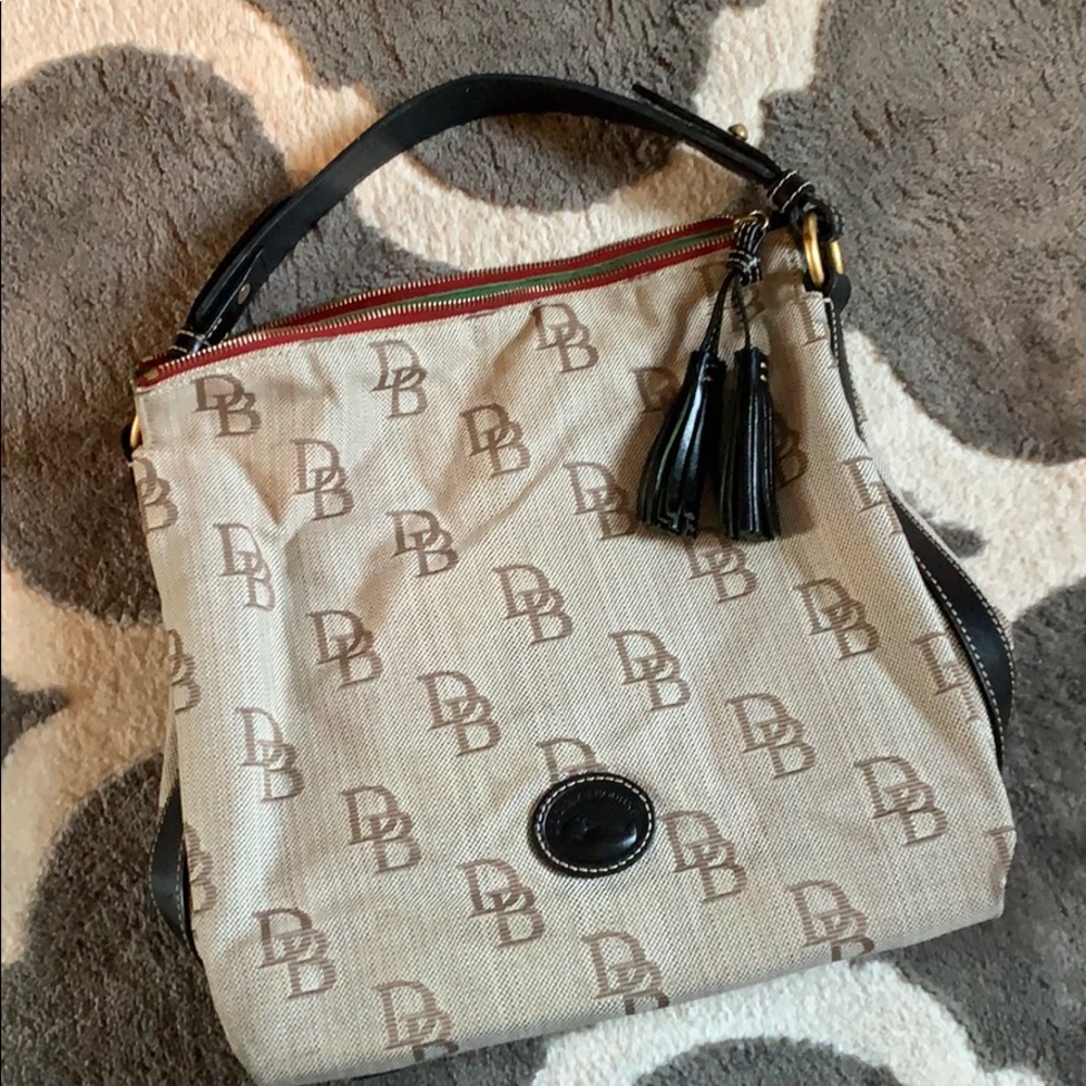 Dooney and bourke handbag